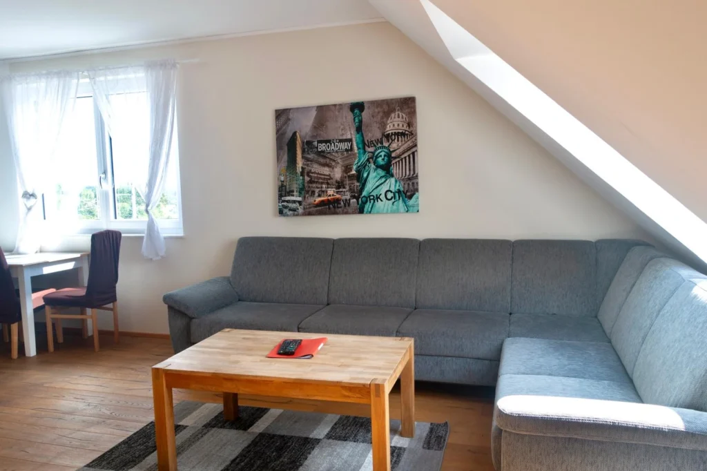 Hössl_Apartment_1_2